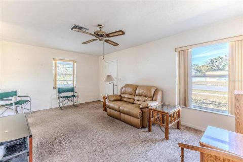 Villa ou maison à vendre à Spring Hill, Floride: 2 chambres, 82.13 m2 № 2142577 - photo 8