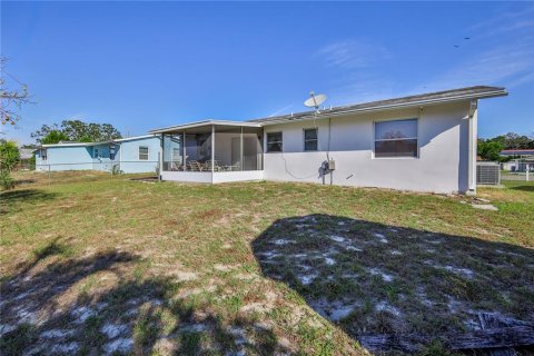Villa ou maison à vendre à Spring Hill, Floride: 2 chambres, 82.13 m2 № 2142577 - photo 28