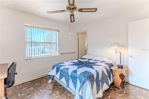 Villa ou maison à vendre à Spring Hill, Floride: 2 chambres, 82.13 m2 № 2142577 - photo 17