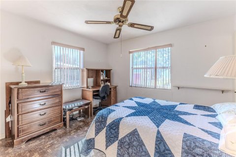 Villa ou maison à vendre à Spring Hill, Floride: 2 chambres, 82.13 m2 № 2142577 - photo 16