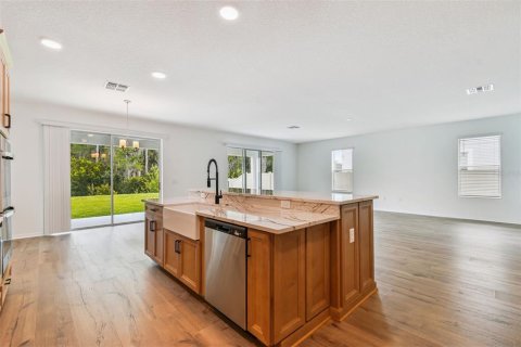 Casa en venta en Tampa, Florida, 5 dormitorios, 448.72 m2 № 1827211 - foto 14