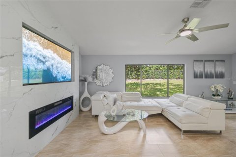 Villa ou maison à vendre à Spring Hill, Floride: 3 chambres, 182.92 m2 № 1899885 - photo 14