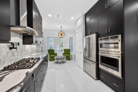 House in Palm Beach Gardens, Florida 3 bedrooms, 293.76 sq.m. № 2187355 - photo 13