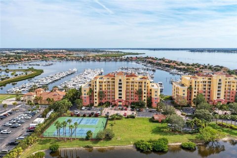 Condo in Palmetto, Florida, 2 bedrooms  № 2228435 - photo 3