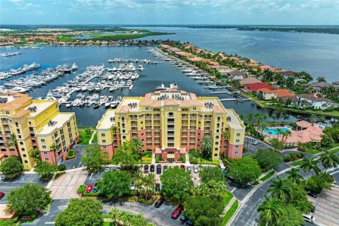 Condo in Palmetto, Florida, 2 bedrooms  № 2228435