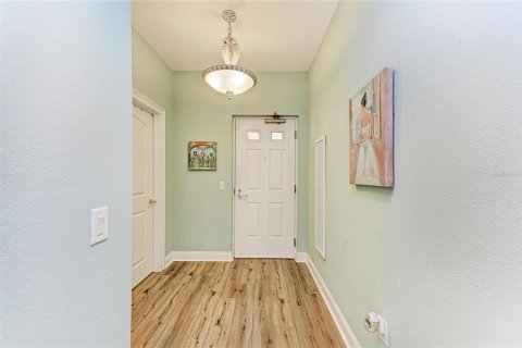 Condo in Palmetto, Florida, 2 bedrooms  № 2228435 - photo 9