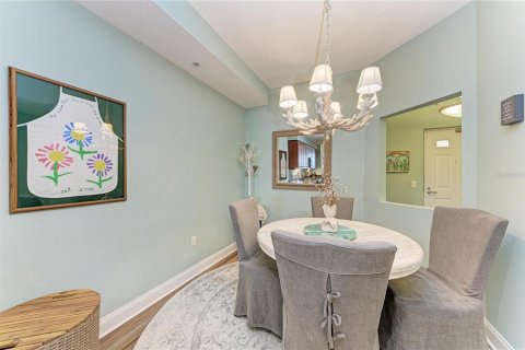 Condo in Palmetto, Florida, 2 bedrooms  № 2228435 - photo 27
