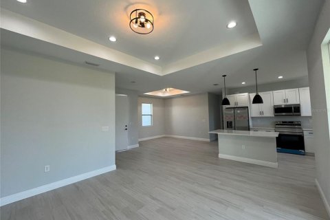Casa en venta en Port Charlotte, Florida, 4 dormitorios, 155.52 m2 № 2235614 - foto 4