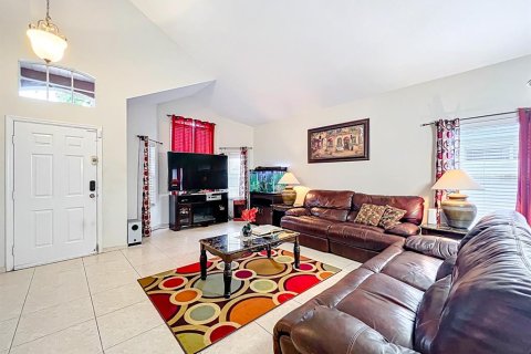 House in Orlando, Florida 3 bedrooms, 182.65 sq.m. № 1767965 - photo 3