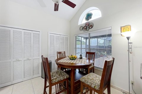 House in Orlando, Florida 3 bedrooms, 182.65 sq.m. № 1767965 - photo 20