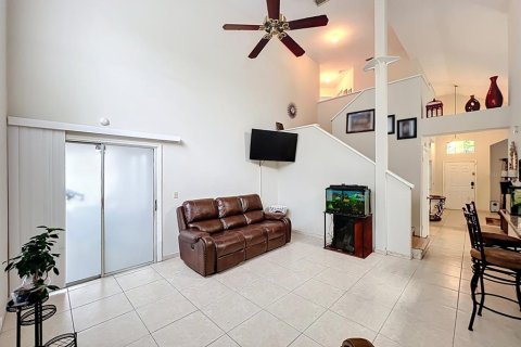 House in Orlando, Florida 3 bedrooms, 182.65 sq.m. № 1767965 - photo 22