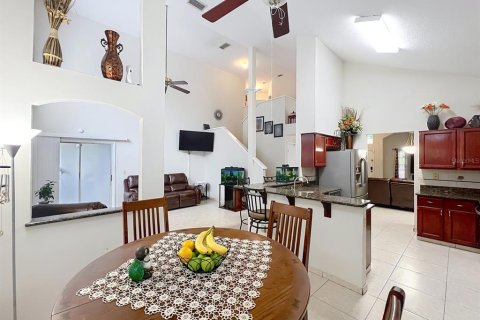 House in Orlando, Florida 3 bedrooms, 182.65 sq.m. № 1767965 - photo 21