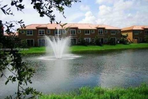 Villa ou maison à louer à Dania Beach, Floride: 3 chambres, 150.13 m2 № 2432530 - photo 13