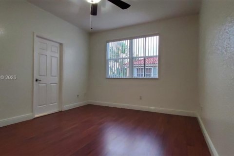Villa ou maison à louer à Dania Beach, Floride: 3 chambres, 150.13 m2 № 2432530 - photo 19