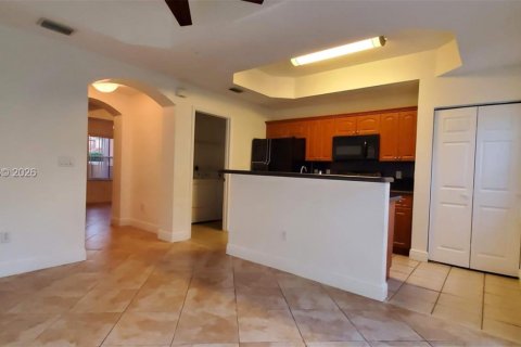 Villa ou maison à louer à Dania Beach, Floride: 3 chambres, 150.13 m2 № 2432530 - photo 7
