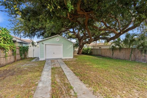 Villa ou maison à vendre à Saint Petersburg, Floride: 2 chambres, 81.1 m2 № 2396779 - photo 17