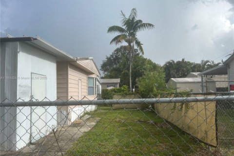 Villa ou maison à vendre à Pembroke Pines, Floride: 3 chambres, 172.71 m2 № 1891174 - photo 25
