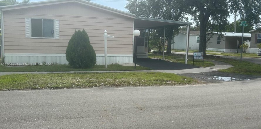 Villa ou maison à Pembroke Pines, Floride 3 chambres, 172.71 m2 № 1891174