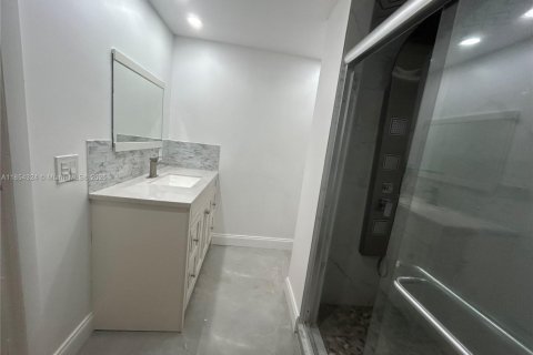 Villa ou maison à vendre à Pembroke Pines, Floride: 3 chambres, 172.71 m2 № 1891174 - photo 19