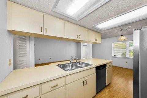 Condo in Clearwater, Florida, 2 bedrooms  № 1796552 - photo 10