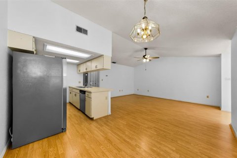 Condo in Clearwater, Florida, 2 bedrooms  № 1796552 - photo 6