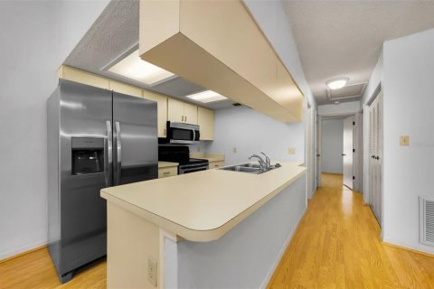 Condo in Clearwater, Florida, 2 bedrooms  № 1796552 - photo 8