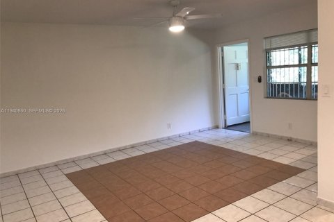 Apartment in Hollywood, Florida 1 bedroom, 60.39 sq.m. № 1998032 - photo 5