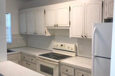 Apartment in Hollywood, Florida 1 bedroom, 60.39 sq.m. № 1998032 - photo 4