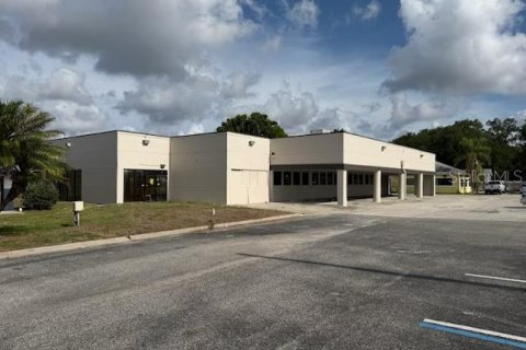 Commercial property in Orlando, Florida 767.74 sq.m. № 2219199