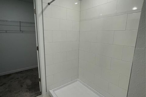Casa en alquiler en San Antonio, Florida, 4 dormitorios, 173.73 m2 № 1909100 - foto 16