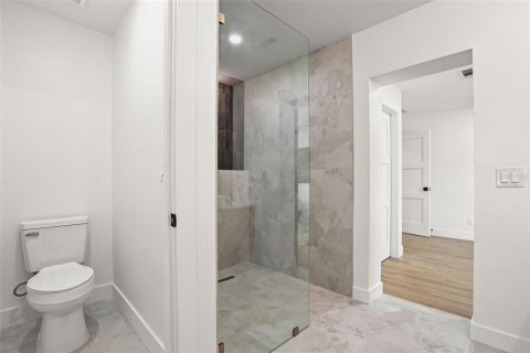 Купить виллу или дом в Винтер-Парк, Флорида 8 комнат, 166.67м2, № 2314850 - фото 8