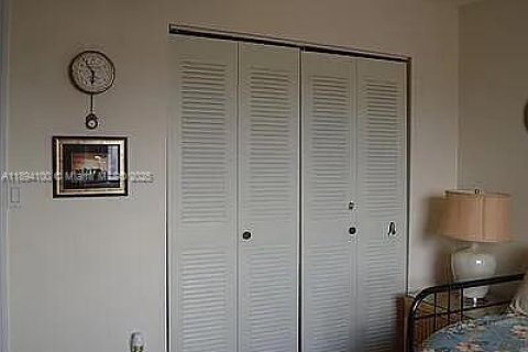 Casa en venta en Davie, Florida, 4 dormitorios, 188.78 m2 № 1945881 - foto 18