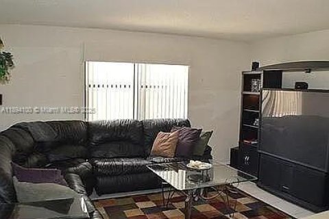 Casa en venta en Davie, Florida, 4 dormitorios, 188.78 m2 № 1945881 - foto 12