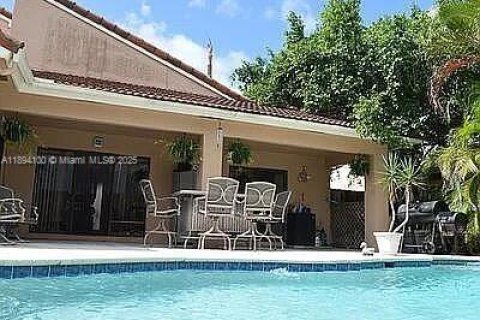 Casa en venta en Davie, Florida, 4 dormitorios, 188.78 m2 № 1945881 - foto 26
