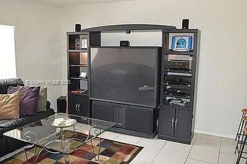 Casa en venta en Davie, Florida, 4 dormitorios, 188.78 m2 № 1945881 - foto 13