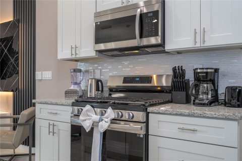 Townhouse in Kissimmee, Florida 3 bedrooms, 144.65 sq.m. № 1391283 - photo 27