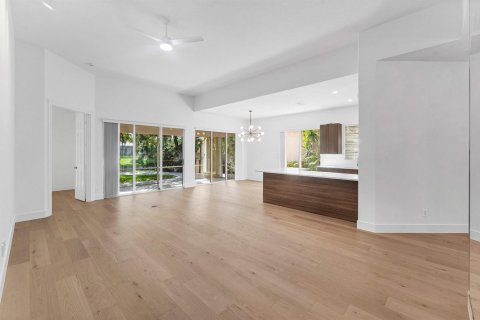 Villa ou maison à vendre à West Palm Beach, Floride: 3 chambres, 193.61 m2 № 2406219 - photo 10