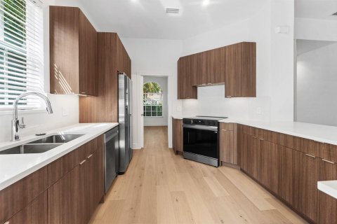Villa ou maison à vendre à West Palm Beach, Floride: 3 chambres, 193.61 m2 № 2406219 - photo 8