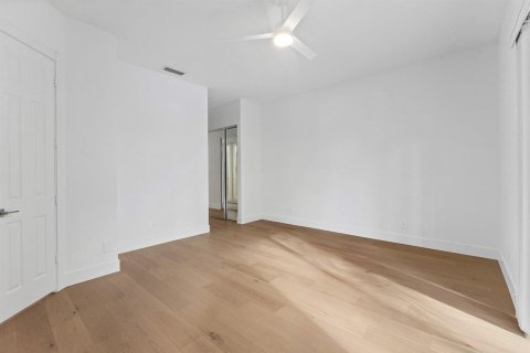 Villa ou maison à vendre à West Palm Beach, Floride: 3 chambres, 193.61 m2 № 2406219 - photo 15