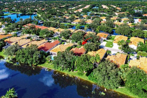 Villa ou maison à vendre à West Palm Beach, Floride: 3 chambres, 193.61 m2 № 2406219 - photo 2