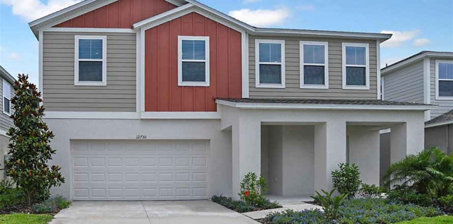 House in Haines City, Florida 5 bedrooms, 295.62 sq.m. № 1767956