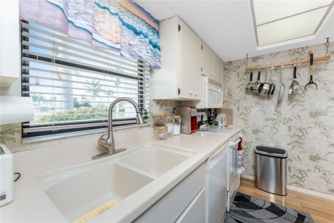 Condominio en venta en Punta Gorda, Florida, 2 dormitorios, 97.45 m2 № 1724589 - foto 15