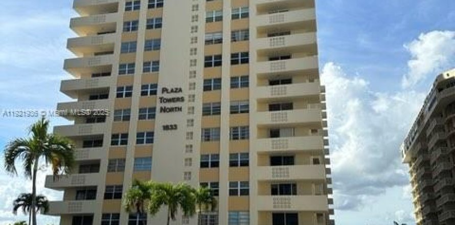 Condo in Hallandale Beach, Florida, 2 bedrooms  № 2035359