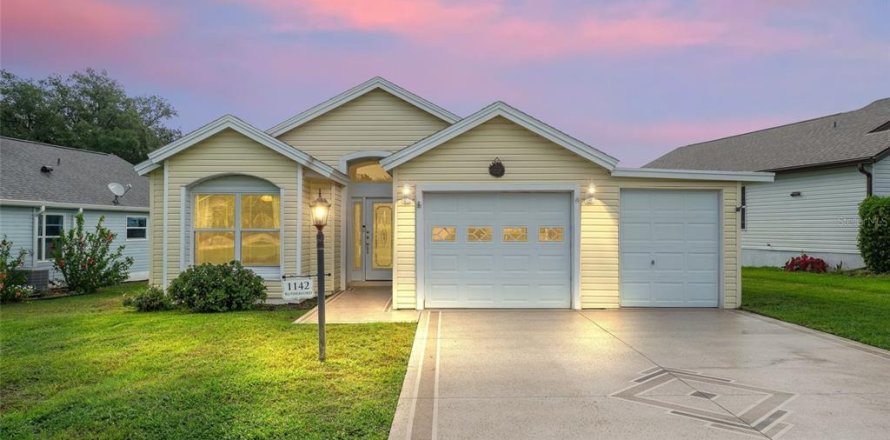 Villa ou maison à The Villages, Floride 2 chambres, 104.05 m2 № 1796774