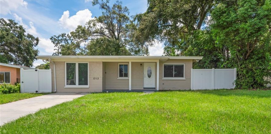 Villa ou maison à Clearwater, Floride 3 chambres, 119.94 m2 № 1919458