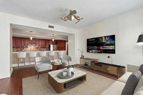 Condo in Tampa, Florida, 2 bedrooms № 2148380 - photo 24