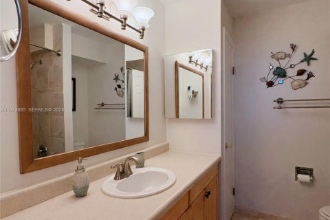 Снять в аренду кондоминиум в Форт-Лодердейл, Флорида 2 спальни, 130.06м2, № 2033477 - фото 19