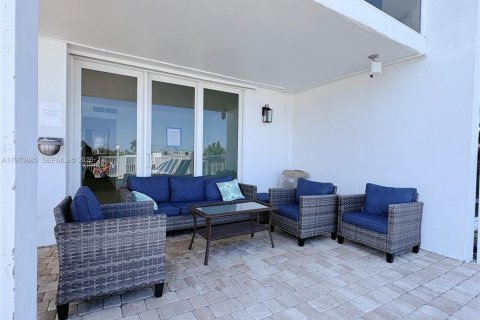 Снять в аренду кондоминиум в Форт-Лодердейл, Флорида 2 спальни, 130.06м2, № 2033477 - фото 26