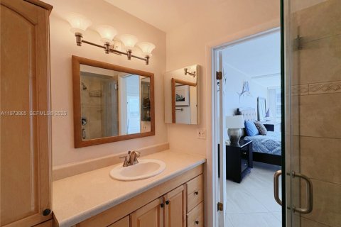 Снять в аренду кондоминиум в Форт-Лодердейл, Флорида 2 спальни, 130.06м2, № 2033477 - фото 15