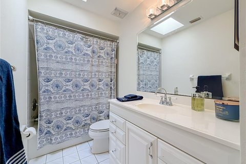 Villa ou maison à vendre à Tampa, Floride: 3 chambres, 171.03 m2 № 2437214 - photo 27